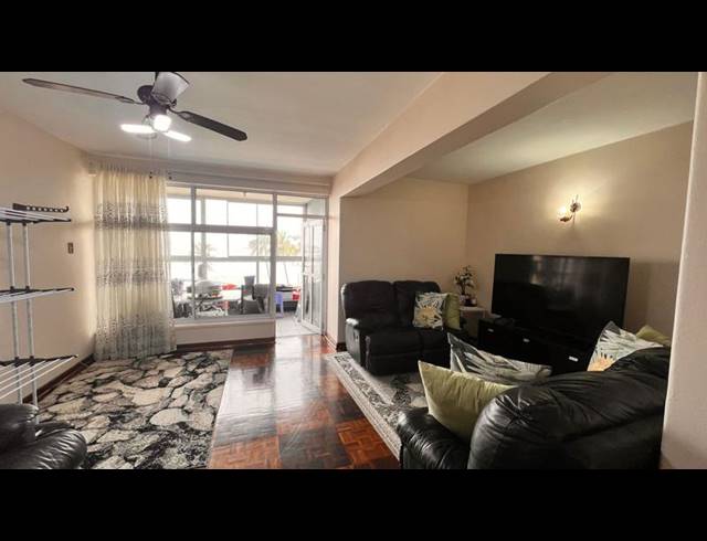 3 BEDROOM APARTMENT FOR SALE IN DURBAN CBD